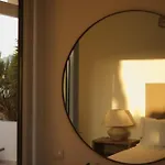Villa Boa Milos 4 Bedrooms Near