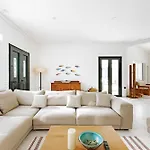 Boa Milos 4 Bedrooms Near Villa *