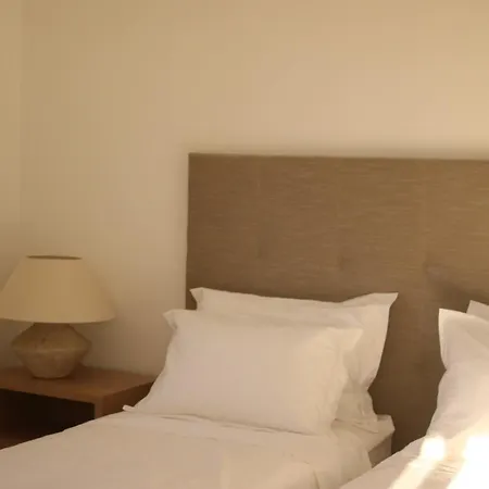 Boa Milos 4 Bedrooms Near *