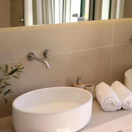 Boa Milos 4 Bedrooms Near Villa Adamantas (Milos)