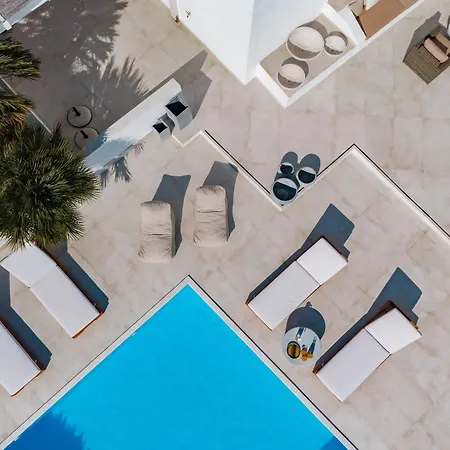 Boa Milos 4 Bedrooms Near Villa