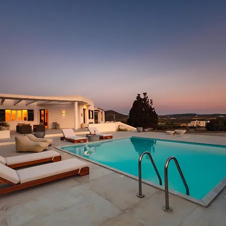 Boa Milos 4 Bedrooms Near Villa