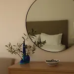 Boa Milos 4 Bedrooms Near Villa *