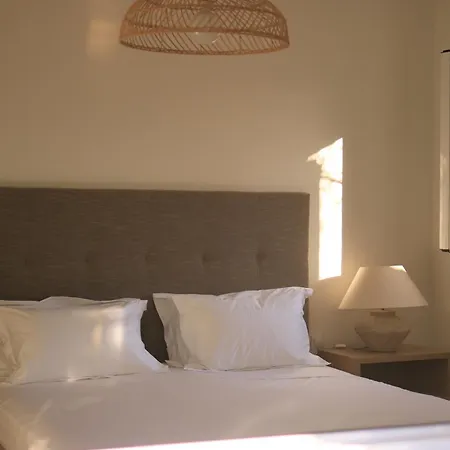 Boa Milos 4 Bedrooms Near Adamantas (Milos)