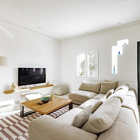 Boa Milos 4 Bedrooms Near Villa Adamantas (Milos)